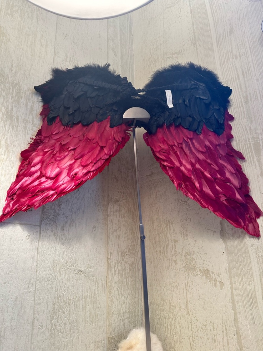 🔥Red and Black Feather Wings with Beaded Detail - Picture 2 of 2